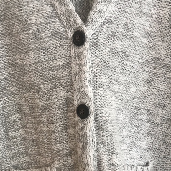 Grey white cardigan - Picture 2 of 4
